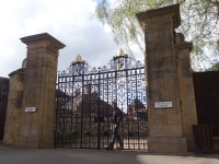 canterbury-cathedral-gates-01