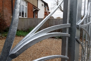 mjh_exterior-railing-oak-horsmonden_IMG_20201124_101750-scaled
