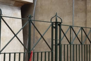 hope-family-mausoleum-dorking-02