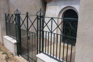 hope-family-mausoleum-dorking-04