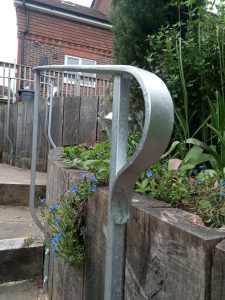 Exterior handrail oak post